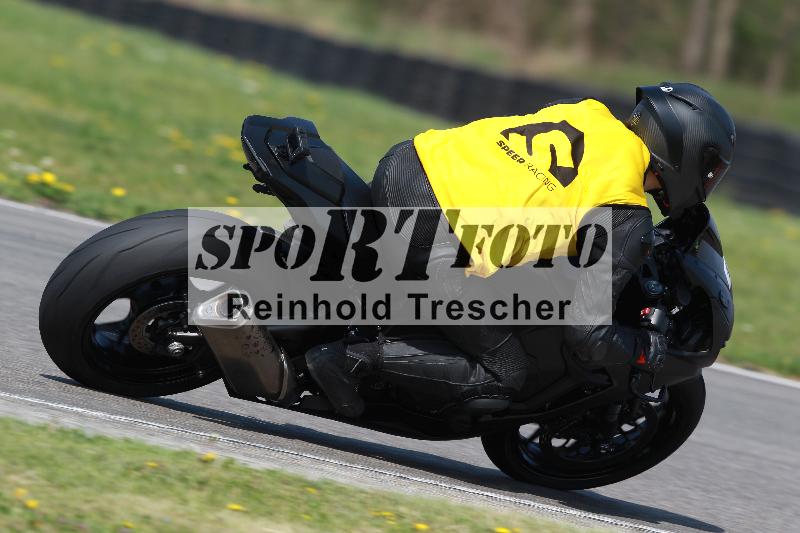 /Archiv-2022/06 15.04.2022 Speer Racing ADR/Instruktorengruppe/11